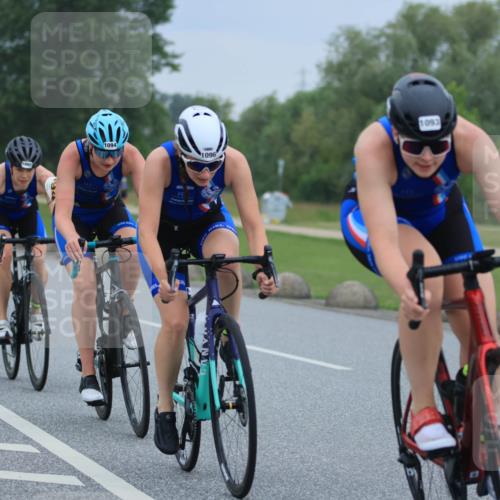 21.06.2025 - 27. Vierlanden-Triathlon H.Heesch http://msf.ph/oto/8005873 15.06.2025 13:09:05 Radfahren 1093, 1094, 1095, 1096 meine-sportfotos.de
