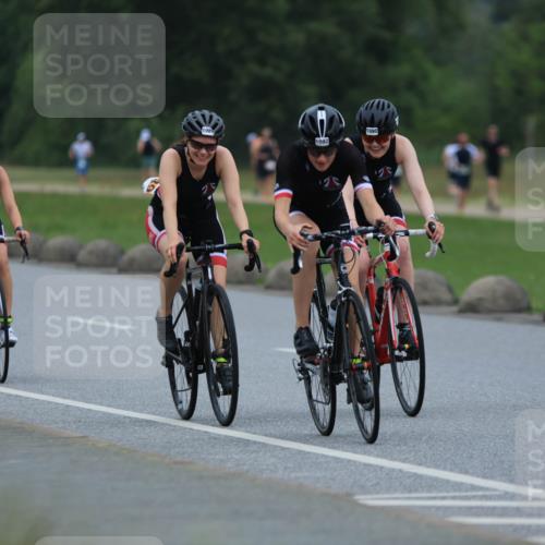 21.06.2025 - 27. Vierlanden-Triathlon H.Heesch http://msf.ph/oto/8005888 15.06.2025 13:10:34 Radfahren 1089, 1090, 1091, 1092, 1182, 1183 meine-sportfotos.de