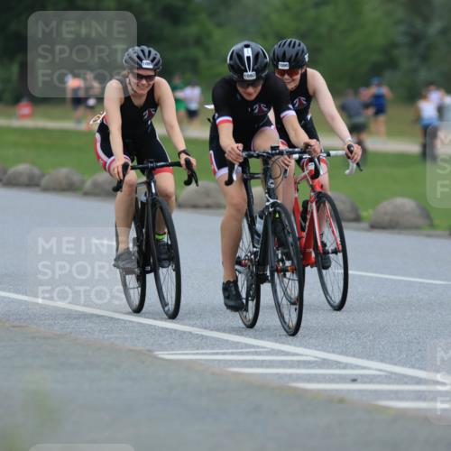 21.06.2025 - 27. Vierlanden-Triathlon H.Heesch http://msf.ph/oto/8005899 15.06.2025 13:10:34 Radfahren 1089, 1090, 1091, 1092, 1182, 1183 meine-sportfotos.de