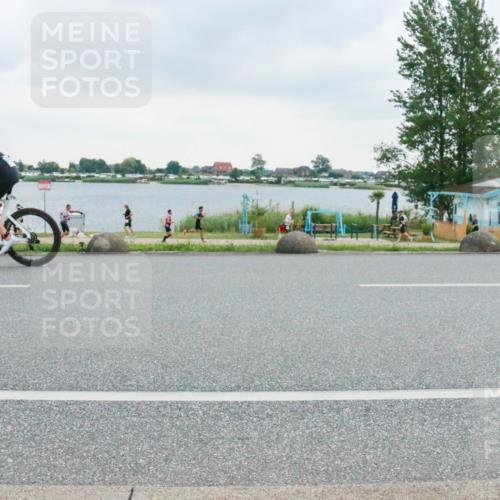 21.06.2025 - 27. Vierlanden-Triathlon H.Heesch http://msf.ph/oto/8005900 15.06.2025 13:10:14 Radfahren 1222 meine-sportfotos.de