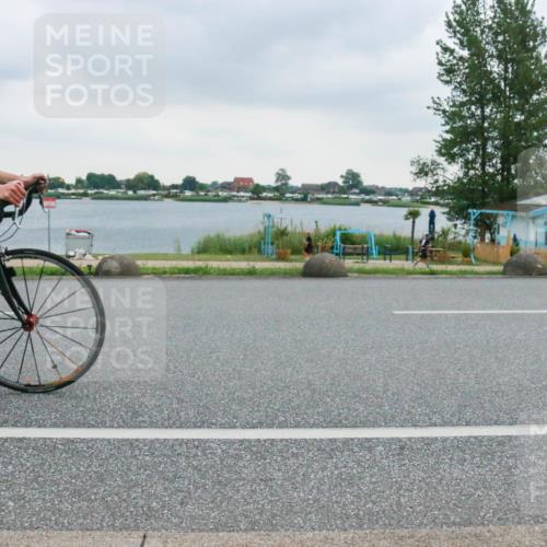 21.06.2025 - 27. Vierlanden-Triathlon H.Heesch http://msf.ph/oto/8005959 15.06.2025 13:10:36 Radfahren 1089, 1090, 1091, 1092 meine-sportfotos.de