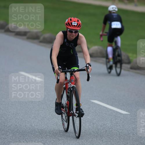 21.06.2025 - 27. Vierlanden-Triathlon H.Heesch http://msf.ph/oto/8005966 15.06.2025 13:14:15 Radfahren 1081, 1185, 1196, 1198, 1203, 1212, 1215, 1228 meine-sportfotos.de
