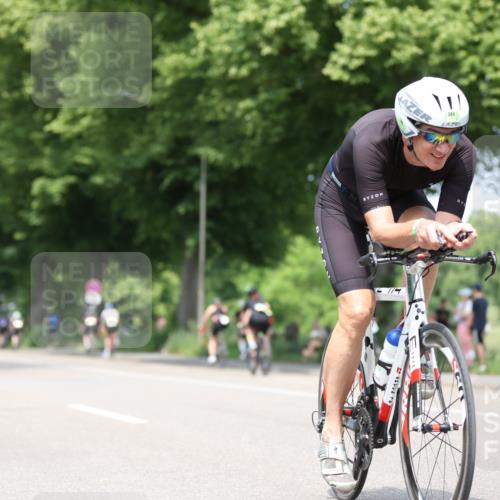 15.06.2025 - 7 Türme Triathlon Yannick Fuchs http://msf.ph/oto/8005967 15.06.2025 13:18:56 Radfahren 197, 389, 718, 725, 811, 820, 867, 1115 meine-sportfotos.de