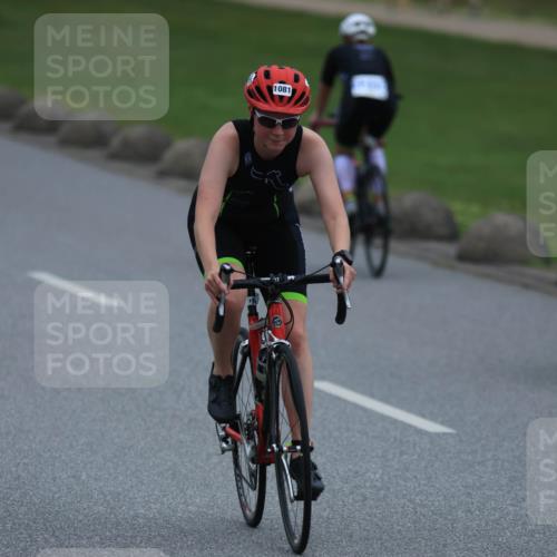 21.06.2025 - 27. Vierlanden-Triathlon H.Heesch http://msf.ph/oto/8005977 15.06.2025 13:14:15 Radfahren 1081, 1185, 1196, 1198, 1203, 1212, 1215, 1228 meine-sportfotos.de