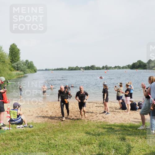 21.06.2025 - 27. Vierlanden-Triathlon MichiJ http://msf.ph/oto/8005983 15.06.2026 10:07:16 Schwimmen 374, 383, 431, 459, 462 meine-sportfotos.de