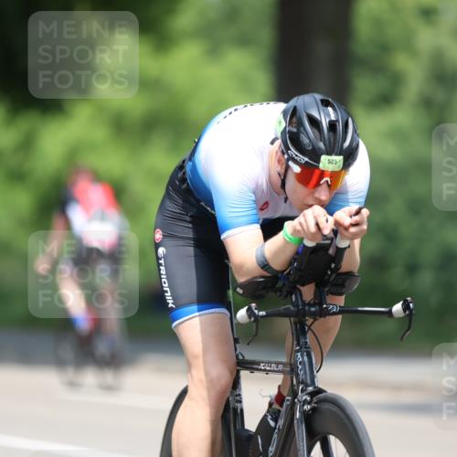 15.06.2025 - 7 Türme Triathlon Yannick Fuchs http://msf.ph/oto/8006072 15.06.2025 12:38:40 Radfahren 555, 593 meine-sportfotos.de