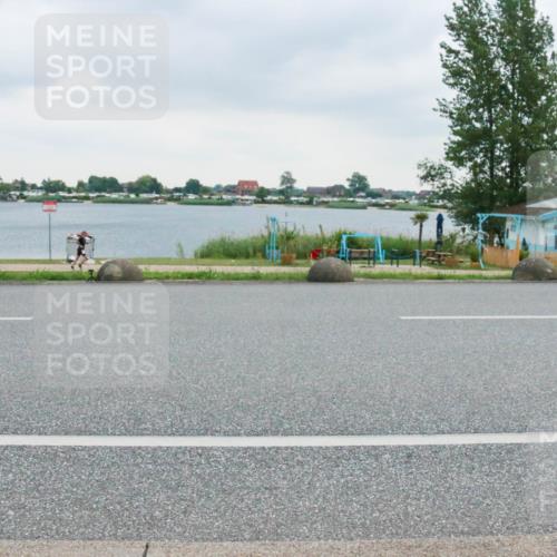 21.06.2025 - 27. Vierlanden-Triathlon H.Heesch http://msf.ph/oto/8006211 15.06.2025 13:11:08 Radfahren 1227, 1230 meine-sportfotos.de