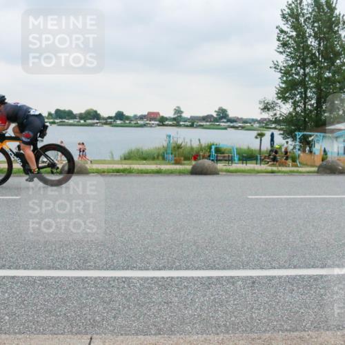21.06.2025 - 27. Vierlanden-Triathlon H.Heesch http://msf.ph/oto/8006278 15.06.2025 13:12:13 Radfahren 1169, 1190 meine-sportfotos.de