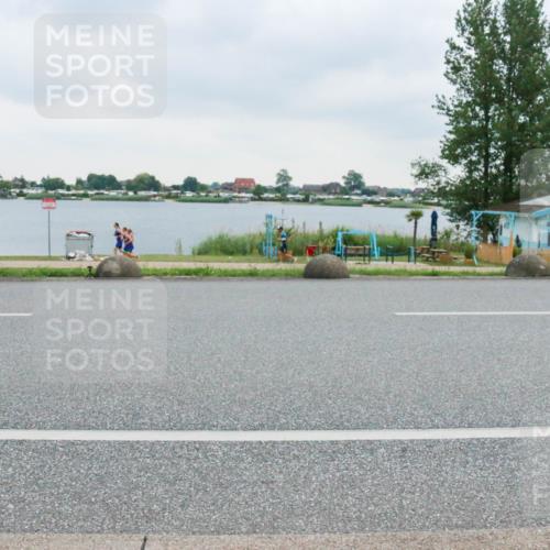 21.06.2025 - 27. Vierlanden-Triathlon H.Heesch http://msf.ph/oto/8006302 15.06.2025 13:12:22 Radfahren 1166 meine-sportfotos.de