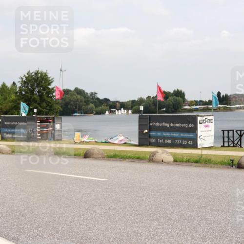 21.06.2025 - 27. Vierlanden-Triathlon H.Heesch http://msf.ph/oto/8006319 15.06.2025 12:06:40 Radfahren  meine-sportfotos.de