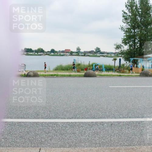 21.06.2025 - 27. Vierlanden-Triathlon H.Heesch http://msf.ph/oto/8006338 15.06.2025 13:12:49 Radfahren 1164, 1167 meine-sportfotos.de