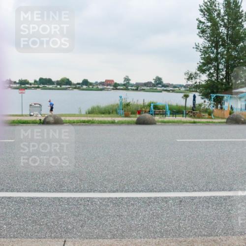21.06.2025 - 27. Vierlanden-Triathlon H.Heesch http://msf.ph/oto/8006369 15.06.2025 13:12:55 Radfahren 1167, 1189 meine-sportfotos.de