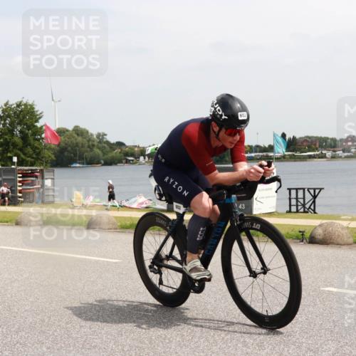 21.06.2025 - 27. Vierlanden-Triathlon H.Heesch http://msf.ph/oto/8006393 15.06.2025 11:58:17 Radfahren 652, 671, 772, 824 meine-sportfotos.de