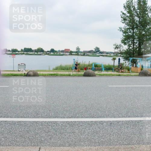 21.06.2025 - 27. Vierlanden-Triathlon H.Heesch http://msf.ph/oto/8006424 15.06.2025 13:13:01 Radfahren 1189, 1208, 1210 meine-sportfotos.de