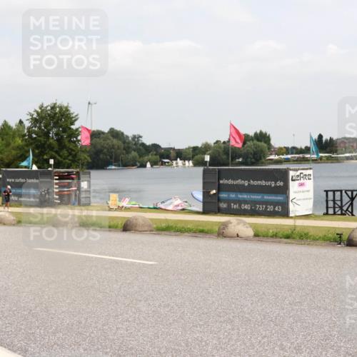 21.06.2025 - 27. Vierlanden-Triathlon H.Heesch http://msf.ph/oto/8006468 15.06.2025 12:06:45 Radfahren 713 meine-sportfotos.de