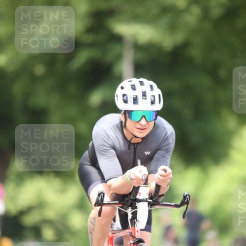15.06.2025 - 7 Türme Triathlon Yannick Fuchs http://msf.ph/oto/8006486 15.06.2025 13:20:02 Radfahren 588, 871 meine-sportfotos.de