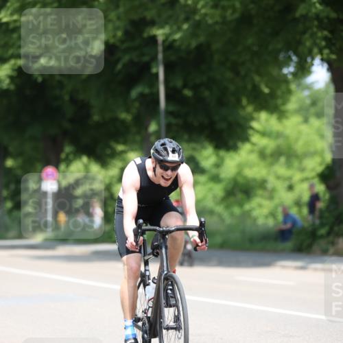 15.06.2025 - 7 Türme Triathlon Yannick Fuchs http://msf.ph/oto/8006537 15.06.2025 12:39:23 Radfahren 216, 666 meine-sportfotos.de