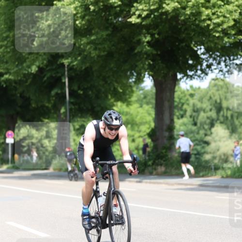15.06.2025 - 7 Türme Triathlon Yannick Fuchs http://msf.ph/oto/8006546 15.06.2025 12:39:23 Radfahren 216, 666 meine-sportfotos.de