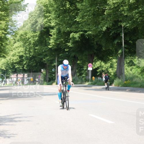 15.06.2025 - 7 Türme Triathlon Yannick Fuchs http://msf.ph/oto/8006593 15.06.2025 12:39:24 Radfahren 216, 666 meine-sportfotos.de