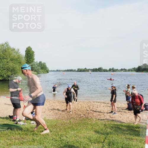 21.06.2025 - 27. Vierlanden-Triathlon MichiJ http://msf.ph/oto/8006631 15.06.2026 10:07:34 Schwimmen 379, 391, 414, 468 meine-sportfotos.de