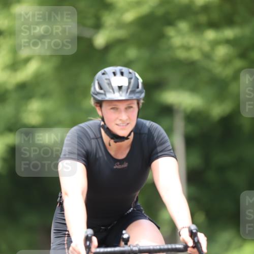 15.06.2025 - 7 Türme Triathlon Yannick Fuchs http://msf.ph/oto/8006664 15.06.2025 13:20:34 Radfahren 247, 356, 444, 491, 496 meine-sportfotos.de