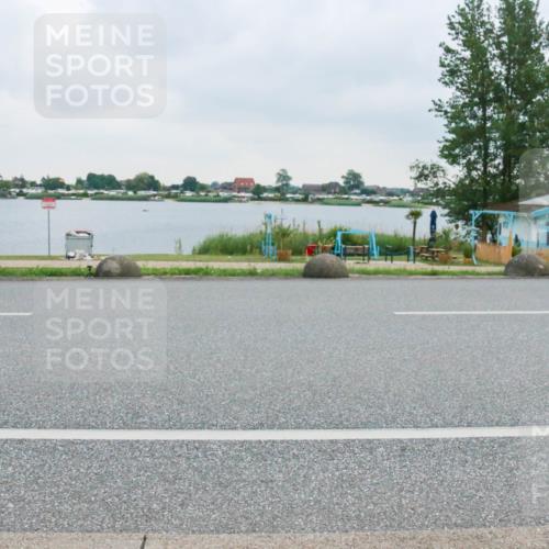 21.06.2025 - 27. Vierlanden-Triathlon H.Heesch http://msf.ph/oto/8006750 15.06.2025 13:13:44 Radfahren 1172, 1218 meine-sportfotos.de