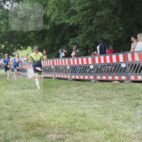 21.06.2025 - 27. Vierlanden-Triathlon KatJ http://msf.ph/oto/8006755 15.06.2025 13:00:27 Ziel 94, 1044, 1046, 1047, 1048 meine-sportfotos.de