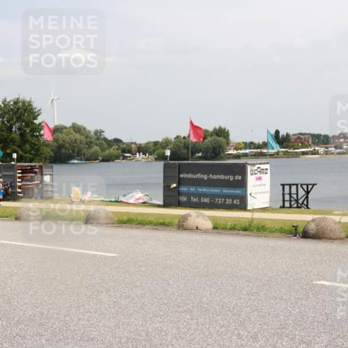 21.06.2025 - 27. Vierlanden-Triathlon H.Heesch http://msf.ph/oto/8006771 15.06.2025 11:59:48 Radfahren 757, 811, 919, 921 meine-sportfotos.de