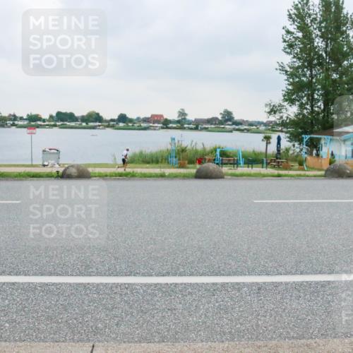 21.06.2025 - 27. Vierlanden-Triathlon H.Heesch http://msf.ph/oto/8006772 15.06.2025 13:13:47 Radfahren 1172, 1205, 1218 meine-sportfotos.de