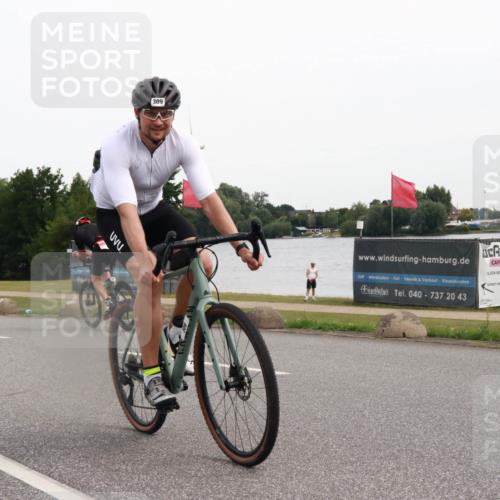 15.06.2025 - 27. Vierlanden-Triathlon H.Heesch http://msf.ph/oto/8006782 15.06.2025 10:40:38 Radfahren 9, 304, 309, 341 meine-sportfotos.de