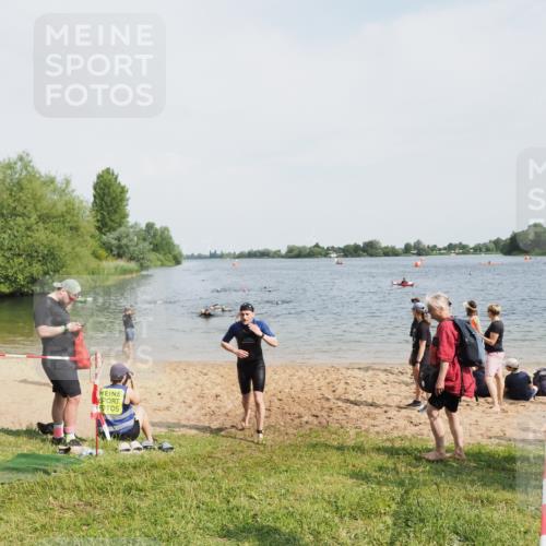 21.06.2025 - 27. Vierlanden-Triathlon MichiJ http://msf.ph/oto/8006841 15.06.2026 10:07:42 Schwimmen 371, 379, 468 meine-sportfotos.de