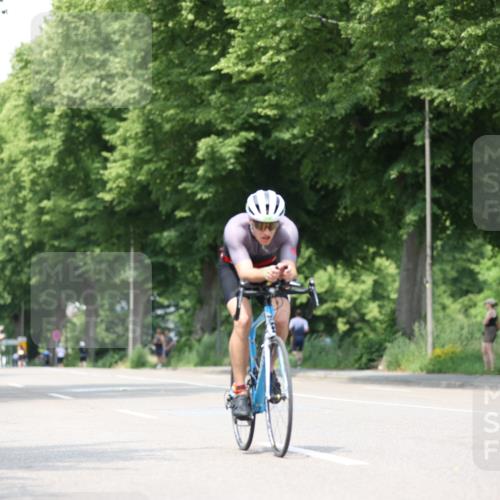 15.06.2025 - 7 Türme Triathlon Yannick Fuchs http://msf.ph/oto/8006880 15.06.2025 13:20:43 Radfahren 444, 496, 610 meine-sportfotos.de