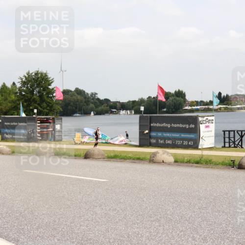 21.06.2025 - 27. Vierlanden-Triathlon H.Heesch http://msf.ph/oto/8006888 15.06.2025 12:06:57 Radfahren 718, 825, 879, 950, 959 meine-sportfotos.de