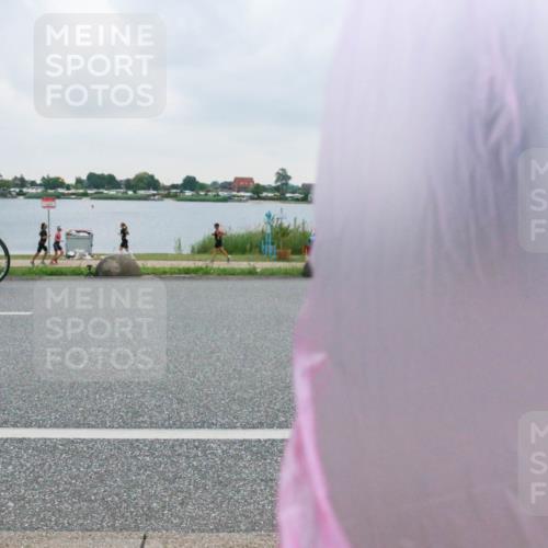 21.06.2025 - 27. Vierlanden-Triathlon H.Heesch http://msf.ph/oto/8006930 15.06.2025 13:14:20 Radfahren 1081, 1196, 1198, 1203, 1228 meine-sportfotos.de