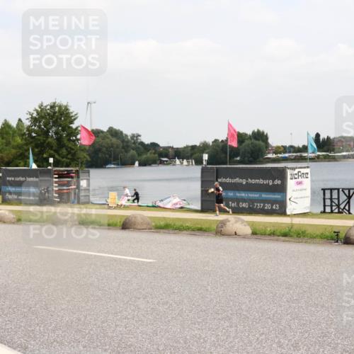 21.06.2025 - 27. Vierlanden-Triathlon H.Heesch http://msf.ph/oto/8006937 15.06.2025 12:07:10 Radfahren 776, 929, 939, 942, 961 meine-sportfotos.de