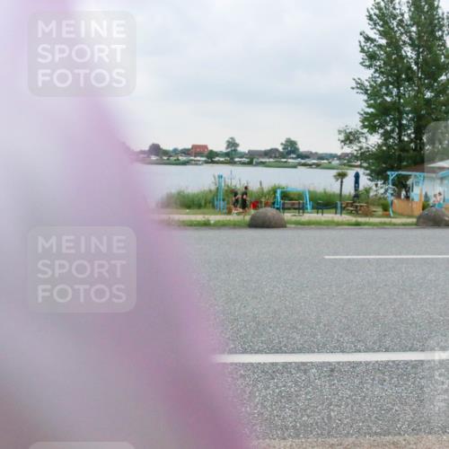 21.06.2025 - 27. Vierlanden-Triathlon H.Heesch http://msf.ph/oto/8006964 15.06.2025 13:14:36 Radfahren 1209 meine-sportfotos.de