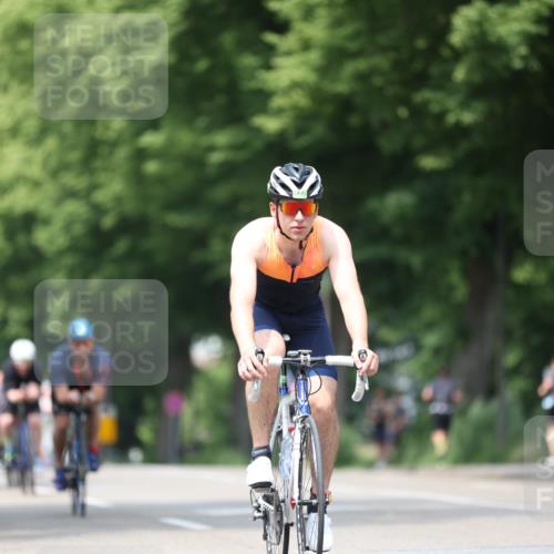 15.06.2025 - 7 Türme Triathlon Yannick Fuchs http://msf.ph/oto/8007000 15.06.2025 13:20:57 Radfahren 387, 466, 914 meine-sportfotos.de