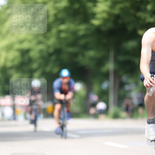 15.06.2025 - 7 Türme Triathlon Yannick Fuchs http://msf.ph/oto/8007012 15.06.2025 13:20:57 Radfahren 387, 466, 914 meine-sportfotos.de