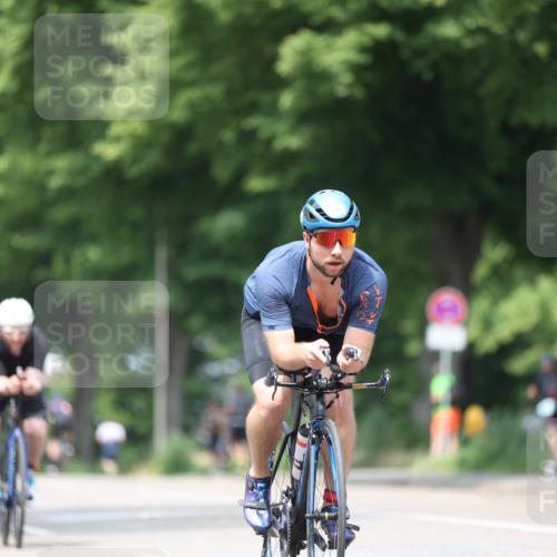 15.06.2025 - 7 Türme Triathlon Yannick Fuchs http://msf.ph/oto/8007025 15.06.2025 13:20:59 Radfahren 387, 466, 914 meine-sportfotos.de