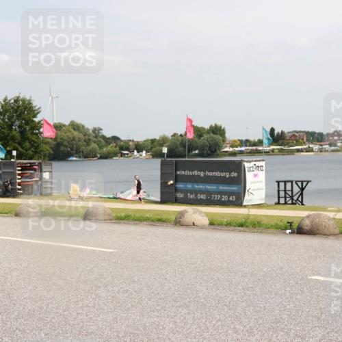 21.06.2025 - 27. Vierlanden-Triathlon H.Heesch http://msf.ph/oto/8007118 15.06.2025 12:00:00 Radfahren 891 meine-sportfotos.de