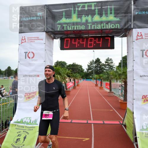 15.06.2025 - 7 Türme Triathlon Michael Strokosch http://msf.ph/oto/8007162 15.06.2025 14:48:47 Ziel 224 meine-sportfotos.de