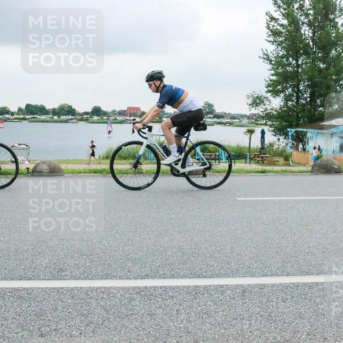 21.06.2025 - 27. Vierlanden-Triathlon H.Heesch http://msf.ph/oto/8007244 15.06.2025 13:21:05 Radfahren  meine-sportfotos.de
