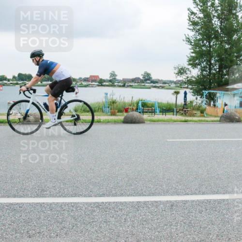 21.06.2025 - 27. Vierlanden-Triathlon H.Heesch http://msf.ph/oto/8007251 15.06.2025 13:21:05 Radfahren  meine-sportfotos.de