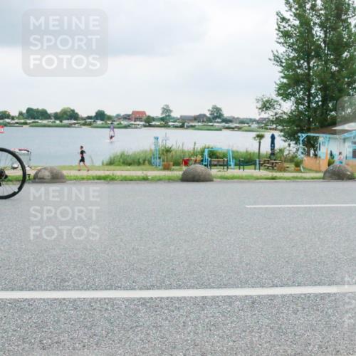 21.06.2025 - 27. Vierlanden-Triathlon H.Heesch http://msf.ph/oto/8007261 15.06.2025 13:21:05 Radfahren  meine-sportfotos.de