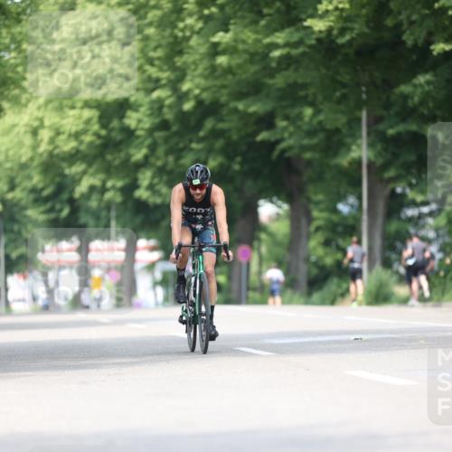 15.06.2025 - 7 Türme Triathlon Yannick Fuchs http://msf.ph/oto/8007291 15.06.2025 13:21:03 Radfahren 466 meine-sportfotos.de