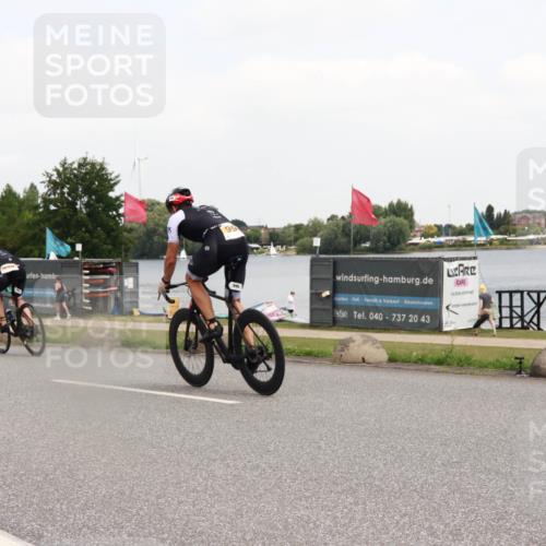 21.06.2025 - 27. Vierlanden-Triathlon H.Heesch http://msf.ph/oto/8007347 15.06.2025 12:08:41 Radfahren 774, 878, 994, 995, 996, 997, 998 meine-sportfotos.de