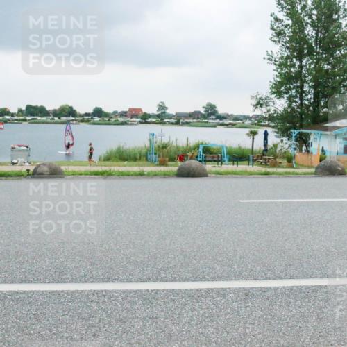 21.06.2025 - 27. Vierlanden-Triathlon H.Heesch http://msf.ph/oto/8007353 15.06.2025 13:23:38 Radfahren 1269, 1278 meine-sportfotos.de