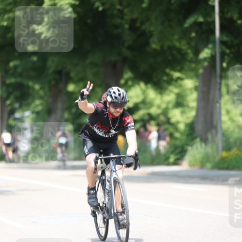 15.06.2025 - 7 Türme Triathlon Yannick Fuchs http://msf.ph/oto/8007367 15.06.2025 12:40:41 Radfahren 337, 514, 535 meine-sportfotos.de