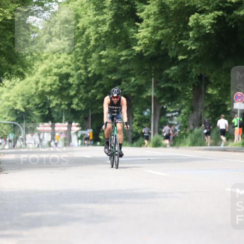 15.06.2025 - 7 Türme Triathlon Yannick Fuchs http://msf.ph/oto/8007370 15.06.2025 13:21:04 Radfahren  meine-sportfotos.de