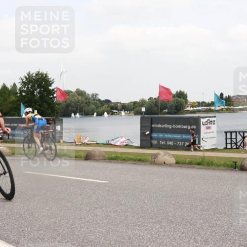 21.06.2025 - 27. Vierlanden-Triathlon H.Heesch http://msf.ph/oto/8007398 15.06.2025 12:08:42 Radfahren 677, 774, 878, 994, 995, 996, 997, 998 meine-sportfotos.de